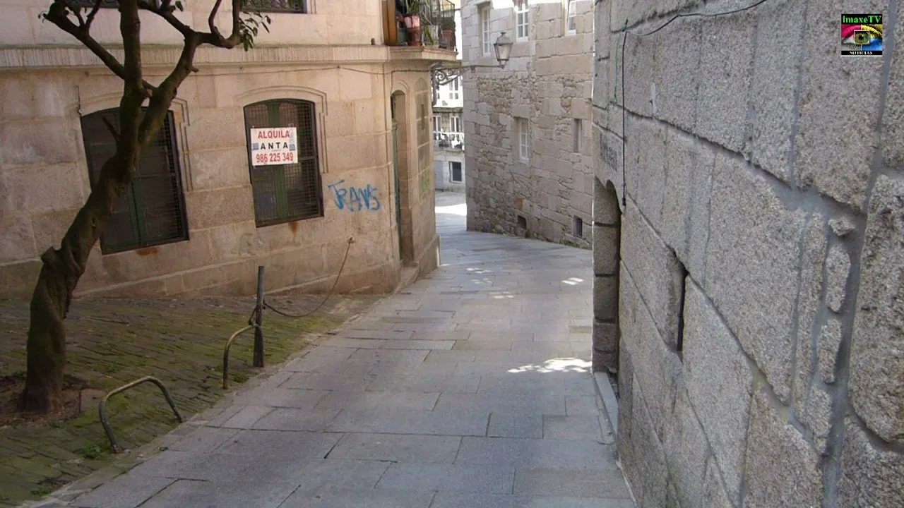 Descubre Vigo en bici: turismo en Casco Vello, la joya oculta de la ciudad