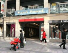 Descubre la mejor experiencia de compras en la Calle Príncipe de Vigo: un destino imprescindible para tu viaje de turismo