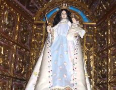Descubre la Romería de Nuestra Señora de la Lanzada en Vigo: Un viaje imperdible para los amantes del turismo religioso